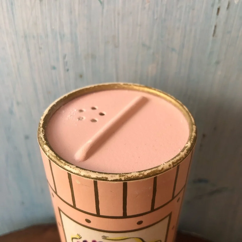 Two 1950’s vintage powders - one for your face and the other for your body! - Picture 14 of 16